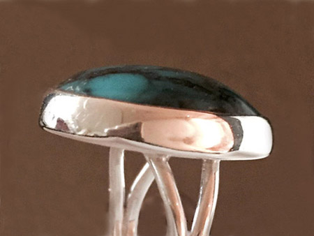 sterling silver ladies ring with turquoise cabochon